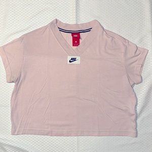 Nike cropped, boxy fit shirt. Small. Picture 2 shows color best.